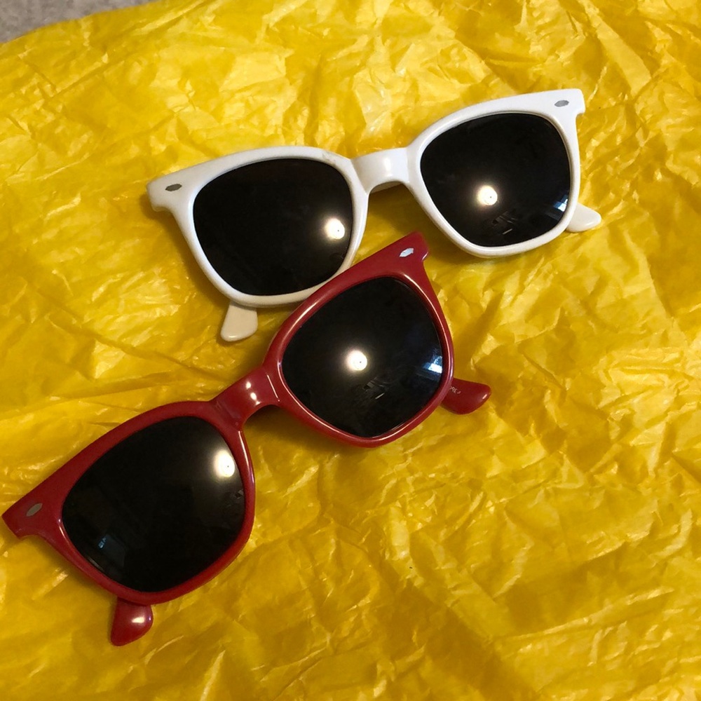 2 pairs vintage sunglasses